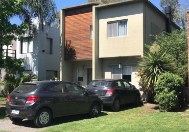 VENTA CASA EN BARRIO CERRADO AYRES LELOIR